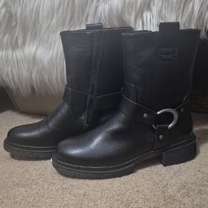 Mexx Black Faux Leather Ankle Boots with Ring Hardware